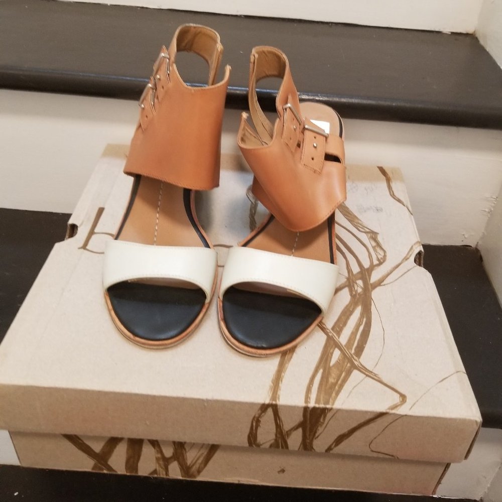 DOLCE VITA WEDGE SANDAL